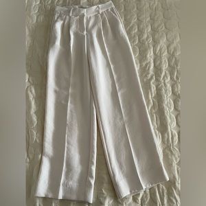 Low rise Aritzia effortless pants